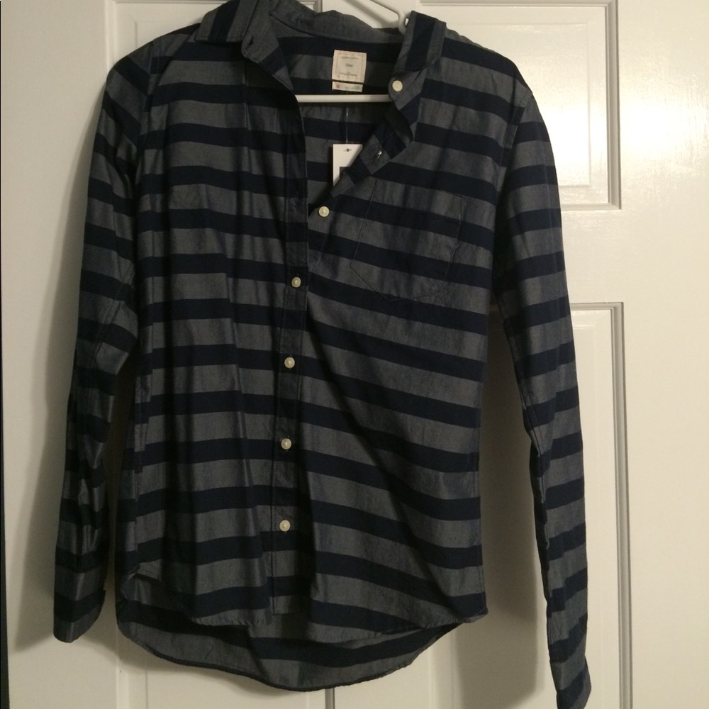 Gap button down blouse