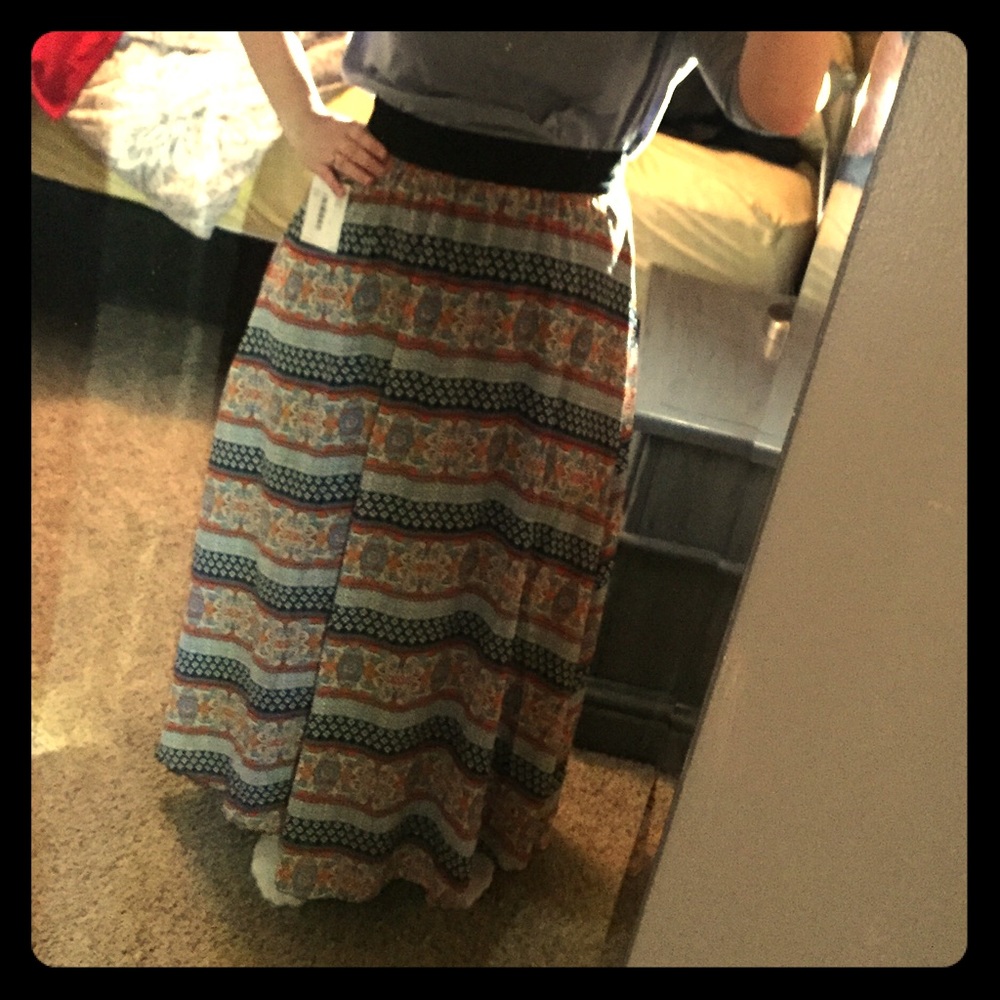 Lularoe Lula Skirt.
