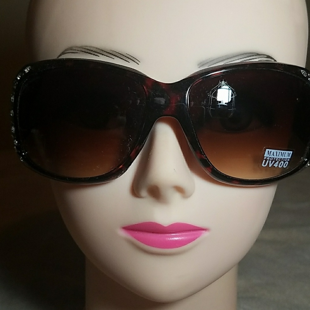 Brown bling tortoise shell glasses w/cross