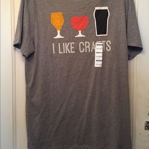 Old navy men’s graphic t Shirt