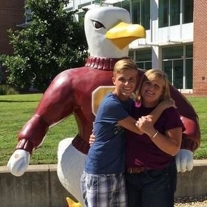 Meet your Posher, Christine