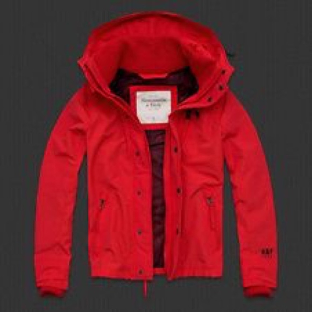ABERCROMBIE & FITCH