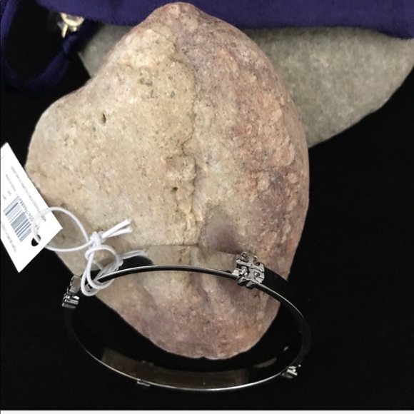 TORY BURCH BANGLE BRACELET (Silver) NWT. - Picture 3 of 5