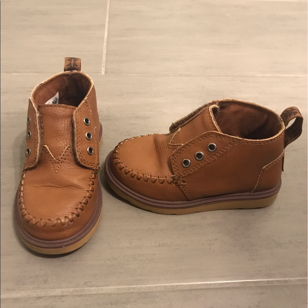Tom's boots