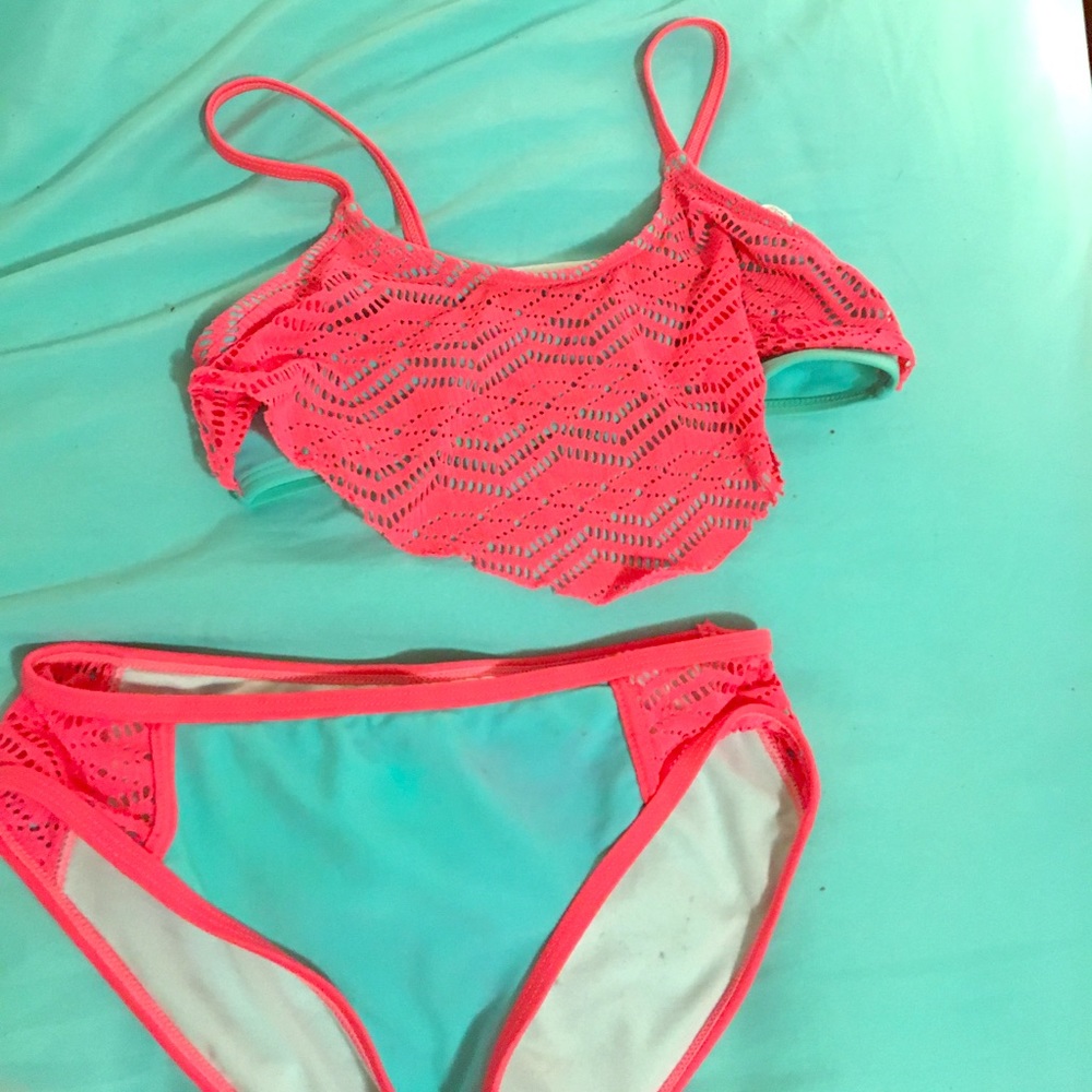 Bathing suit