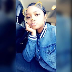 Meet your Posher, Nelly