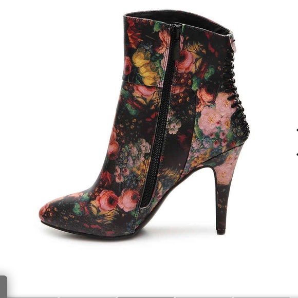 Impo Shoes - Impo PHILLICIA Too Floral Booties