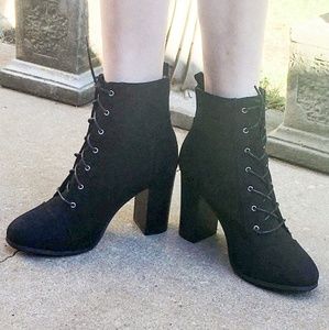 Just Fab magnolia booties!
