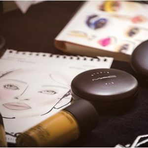 M.A.C Cosmetic Design Book