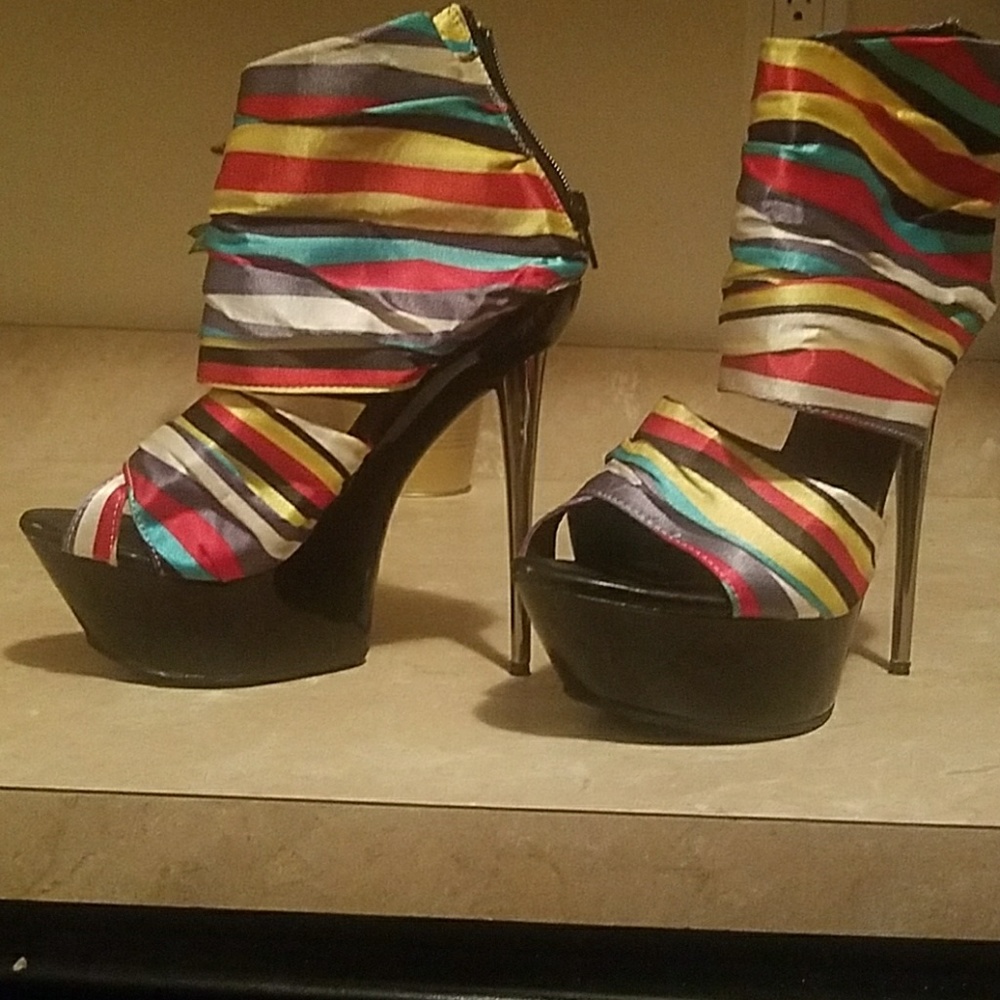 Shoes - Picture 2 of 2