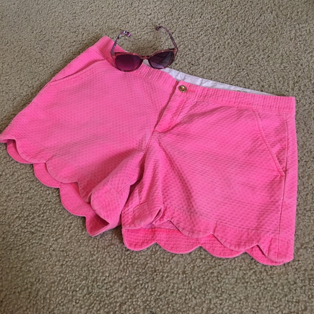 Lilly Pulitzer Buttercup Short Hot Pink - Size 12