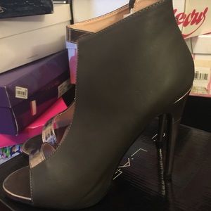 2 sided Bootie Sandal (new)
