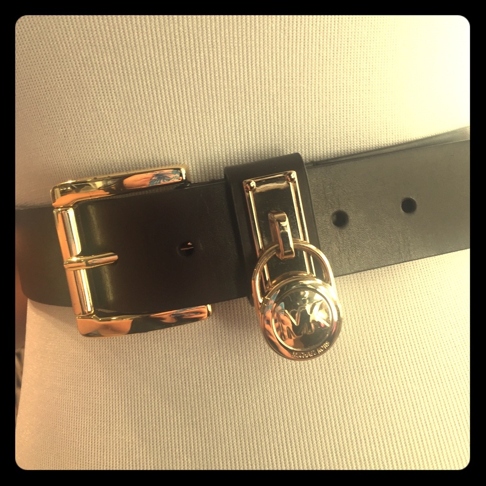 Dark Brown Michael Kors Belt. NWT.