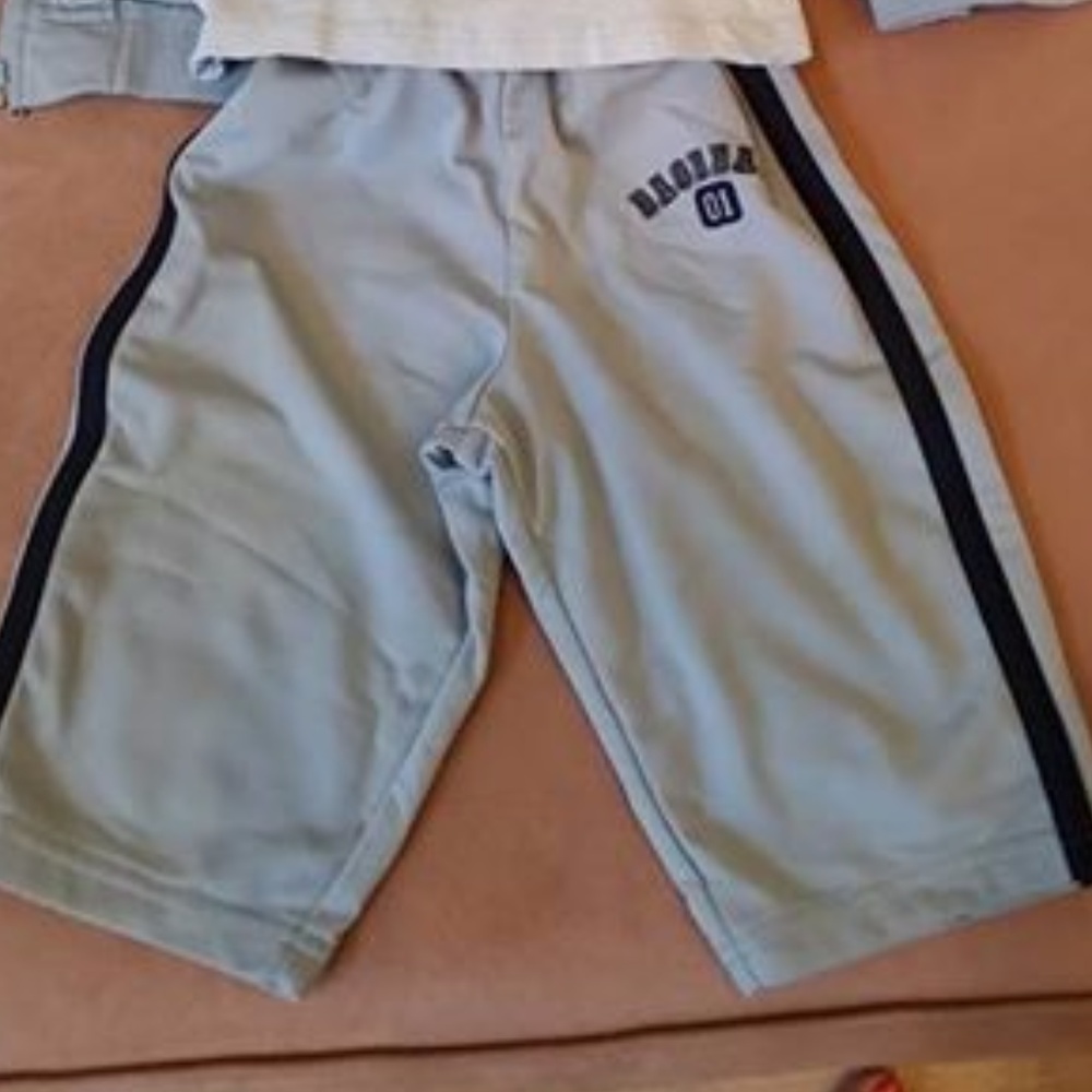 ❤boy 12 mths set plus t.shirt Used in great cond - Picture 3 of 3
