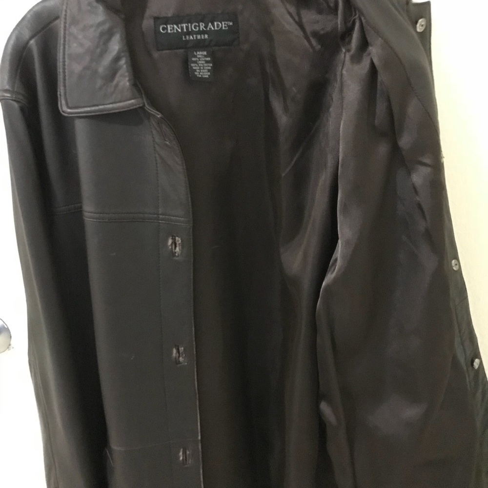Leather jacket - Picture 2 of 5