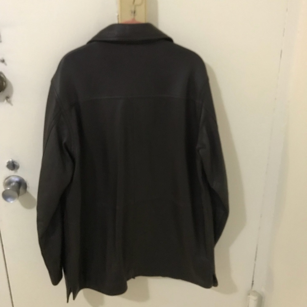 Leather jacket - Picture 3 of 5