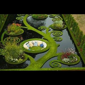 Meet your Posher, Hugo