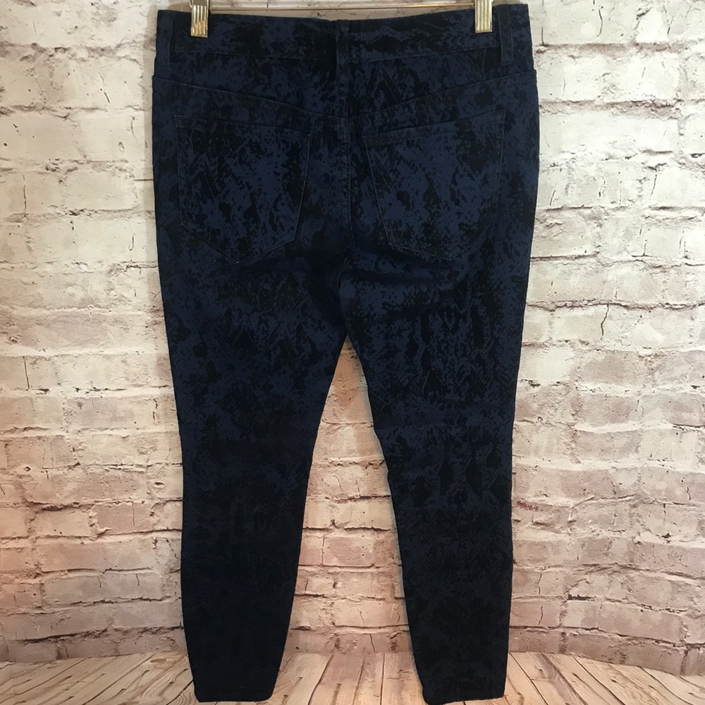 Free People Reptile Printed Skinny Jeans - Picture 3 of 8