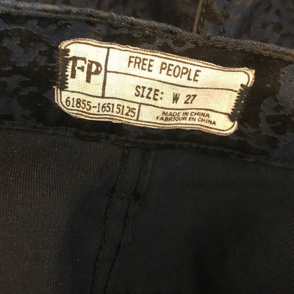 Free People Reptile Printed Skinny Jeans - Picture 7 of 8