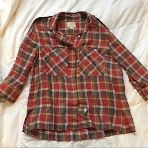 Plaid flannel blouse with cool details