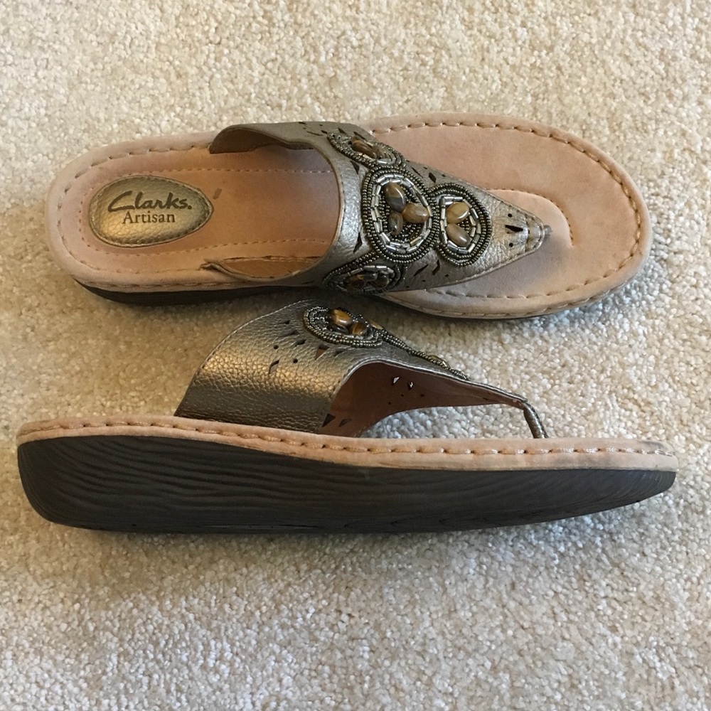 Clark’s Latin Circle thong sandals