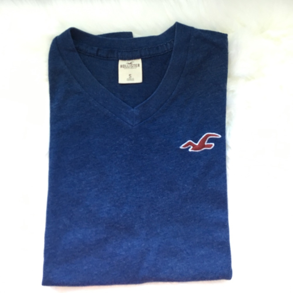 Hollister tee shirt