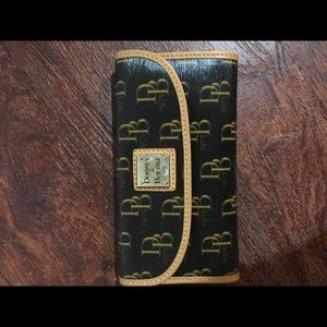 Dooney & Bourke wallet