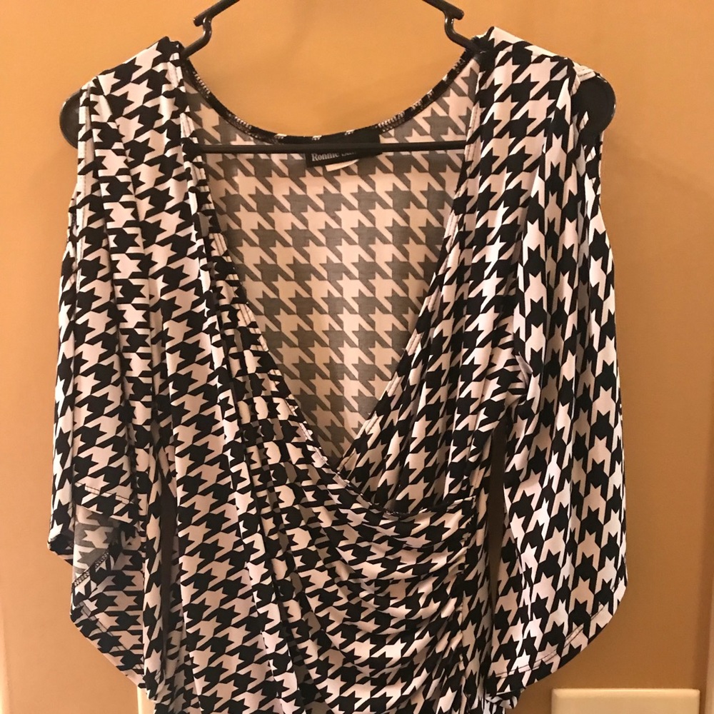 Houndstooth Open Shoulder Top