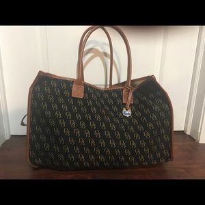 Dooney & Bourke tote