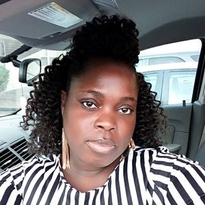 Meet your Posher, Kayla