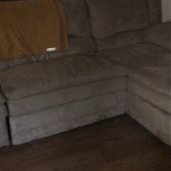 7 piece beige microfiber sectional - Picture 3 of 4