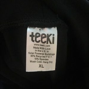 Teeki Bootcut bell leggings.