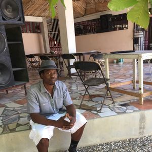 Meet your Posher, Robinson