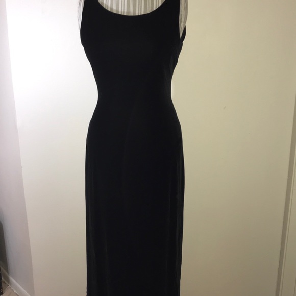 Nipon velvet gown - Picture 1 of 5