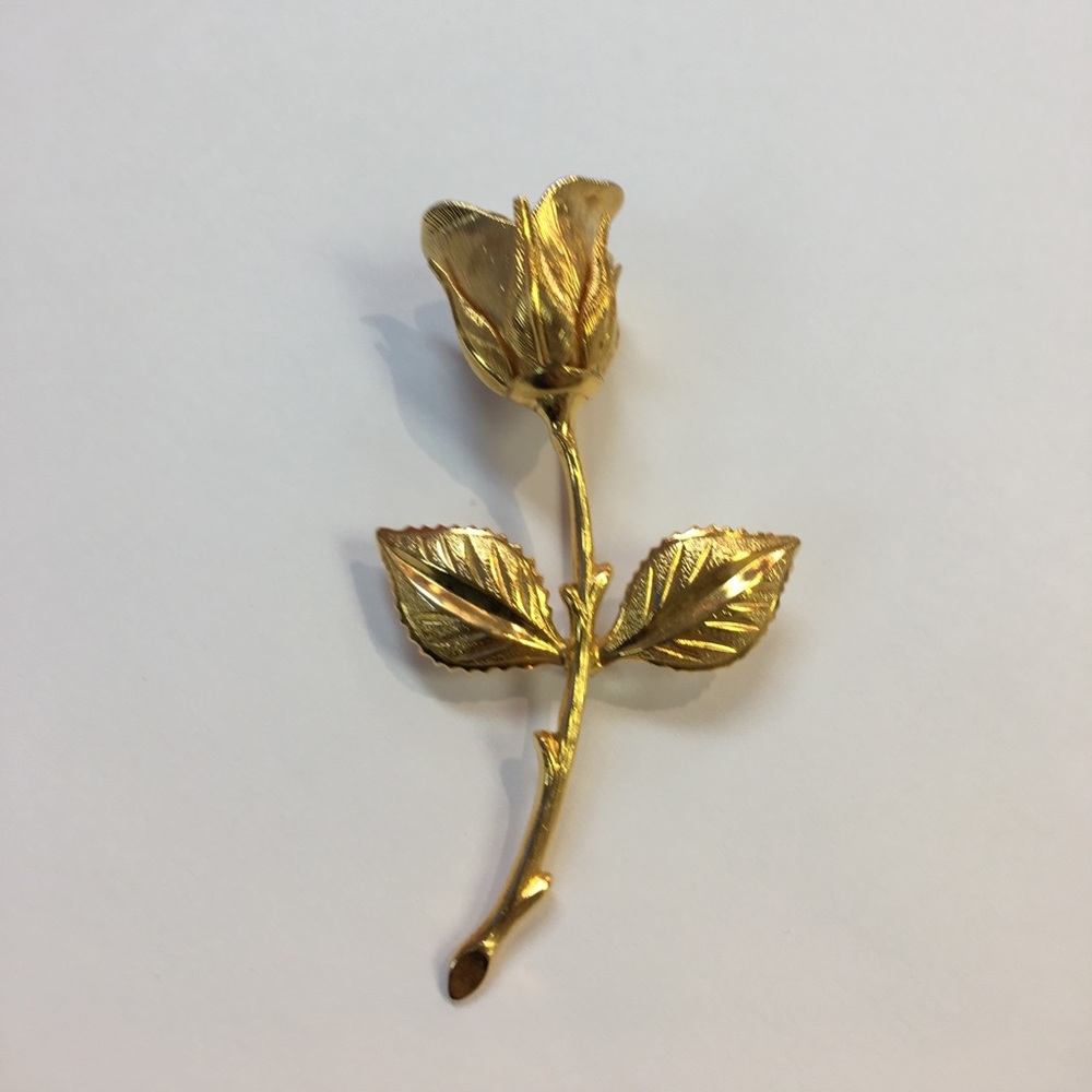 yellow rose bud pin