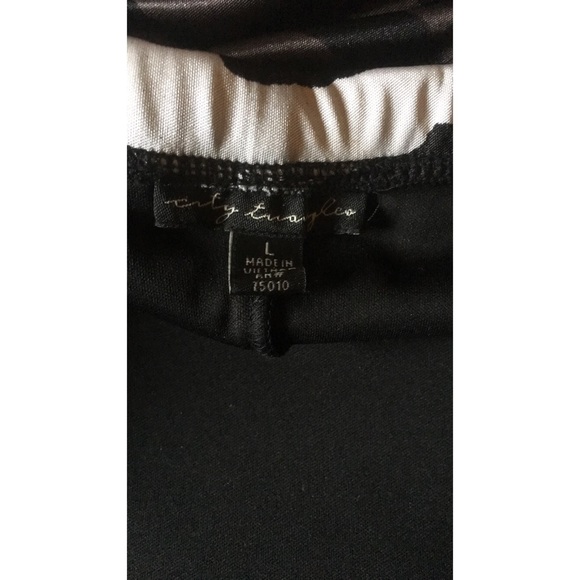 Strapless City Triangles Dress - Picture 4 of 7