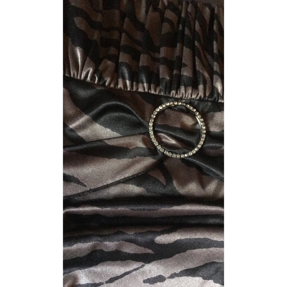 Strapless City Triangles Dress - Picture 6 of 7