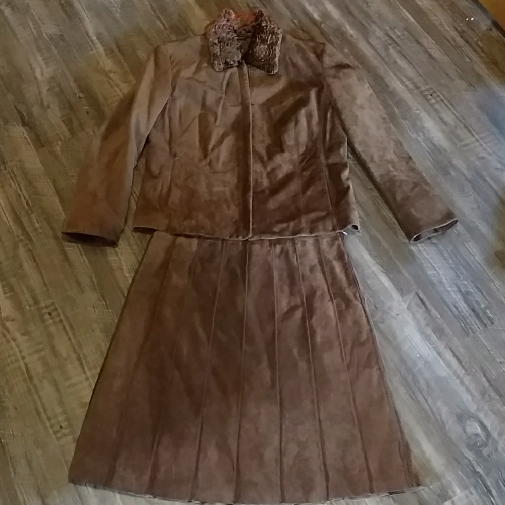 Leather Skirt Outfit