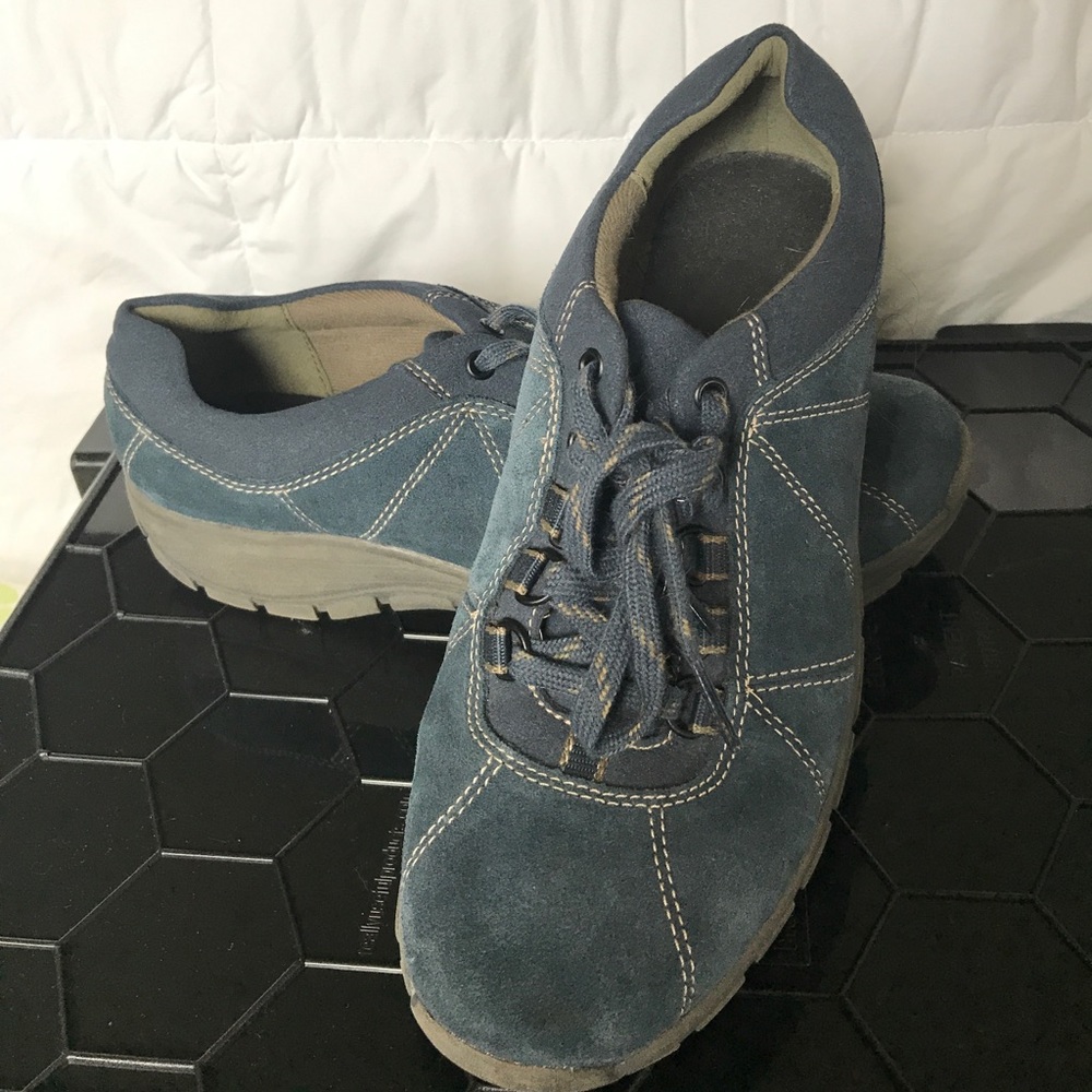 Clark’s Women’s Blue Sneakers
