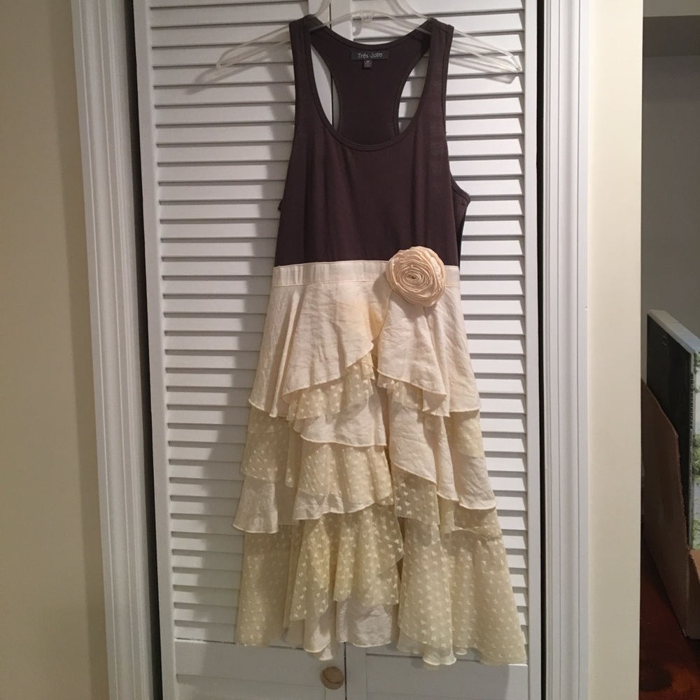Vintage style lacy, layered dress