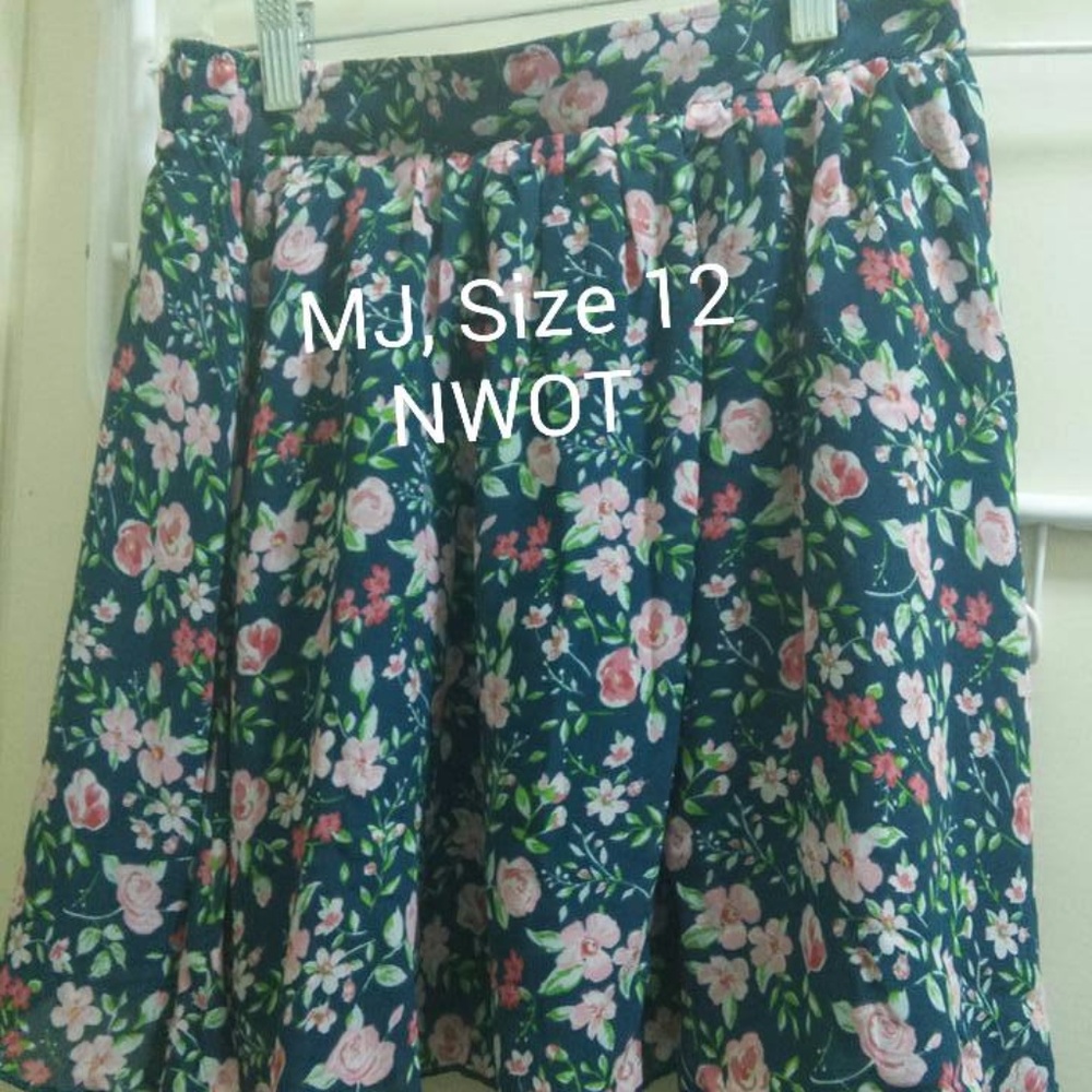 Matilda Jane Skirt NWOT
