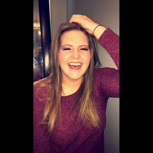 Meet your Posher, Hannah