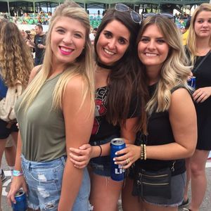 Meet your Posher, Steph