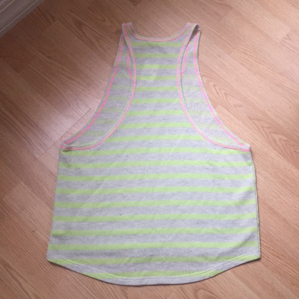 Lush | Oversized Tank - Picture 4 of 5