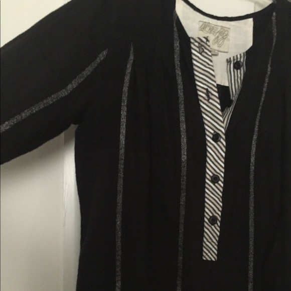 SOLD🌟 Ace and jig shift dress in black hole - Picture 2 of 3