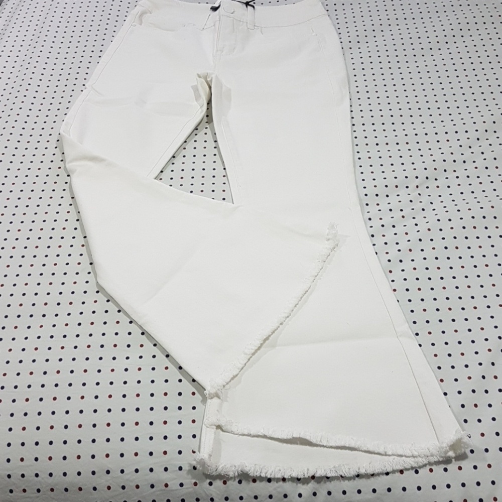 Williamrast white flare crop Jean