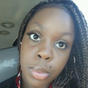 Meet your Posher, Danelle