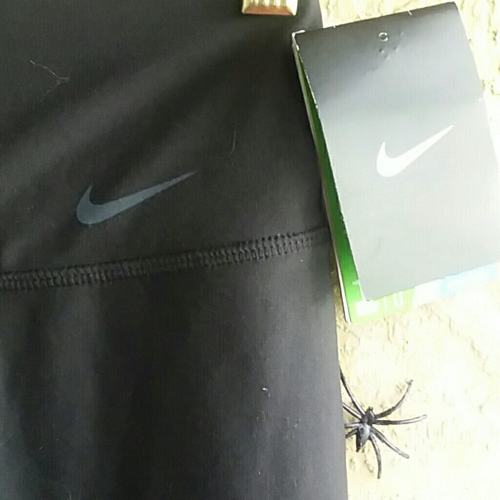 Nike dry fit training pants NWT