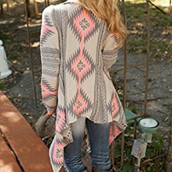 FINAL PRICE 5-Star Rated  Aztec Print Cardigan - Picture 3 of 4