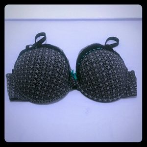full figure push- up bra